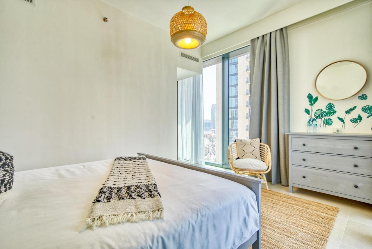 דובאי Incredible Views From This Classy Apt With Terrace מראה חיצוני תמונה