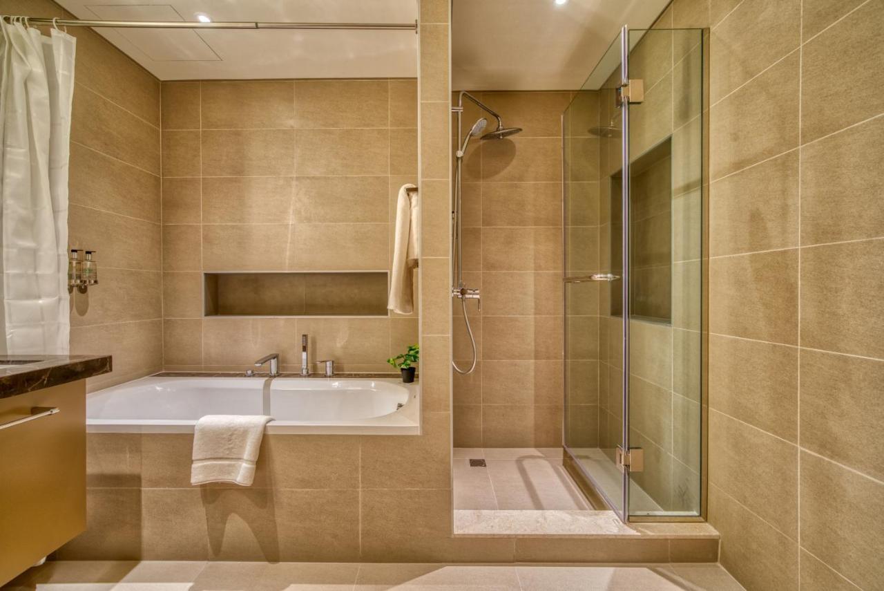 דובאי Incredible Views From This Classy Apt With Terrace מראה חיצוני תמונה