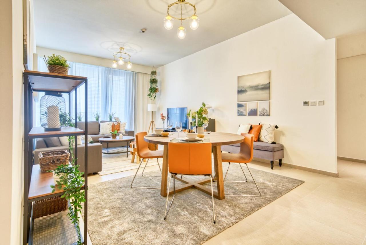 דובאי Incredible Views From This Classy Apt With Terrace מראה חיצוני תמונה