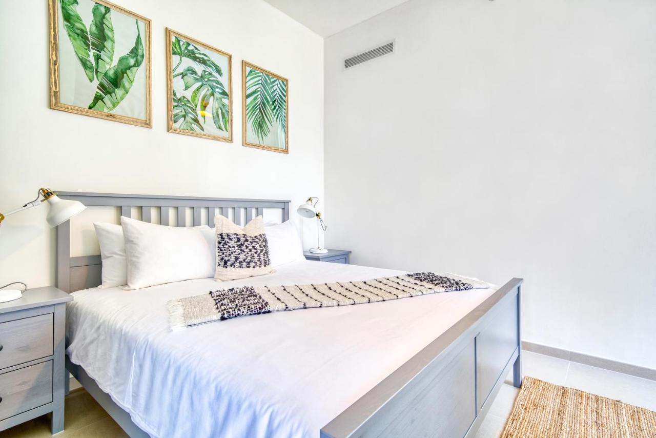 דובאי Incredible Views From This Classy Apt With Terrace מראה חיצוני תמונה